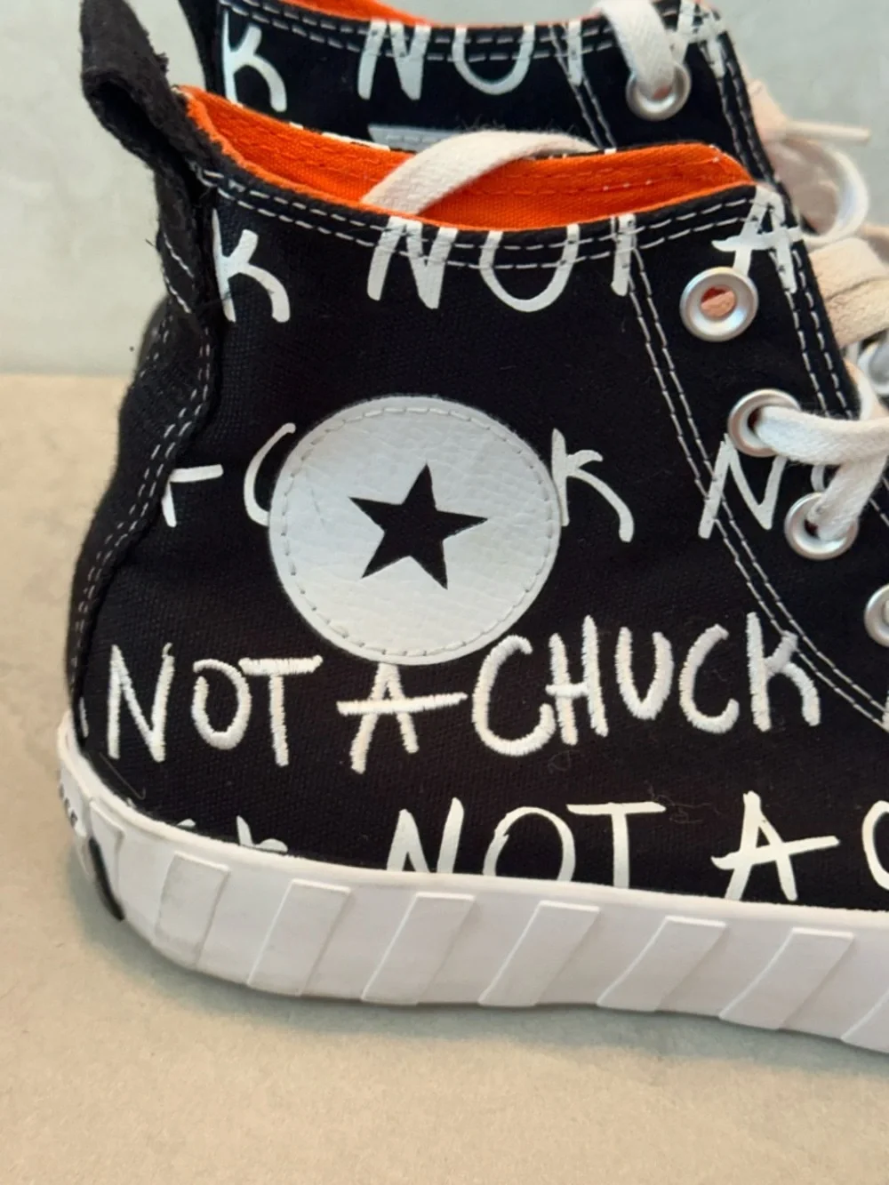 Converse Not A Chuck Black White Orange Text Graphic Canvas Size 9 Pre Owned - Picture 3 of 10